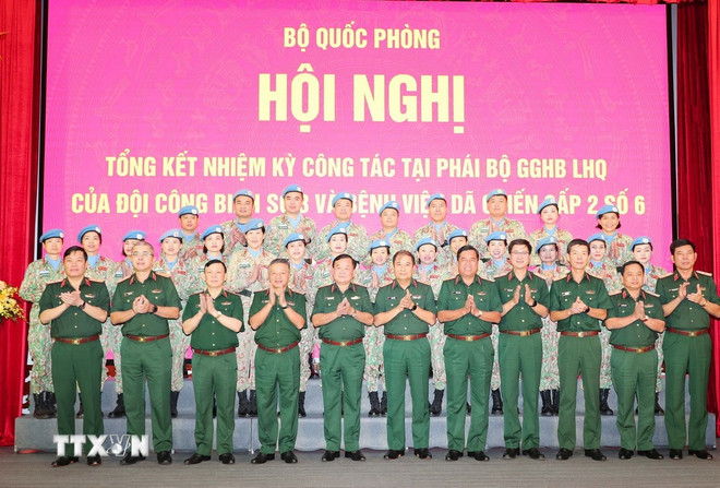 /UploadStore/admin/251016 tong ket/gin-giu-hoa-binh-2.jpg